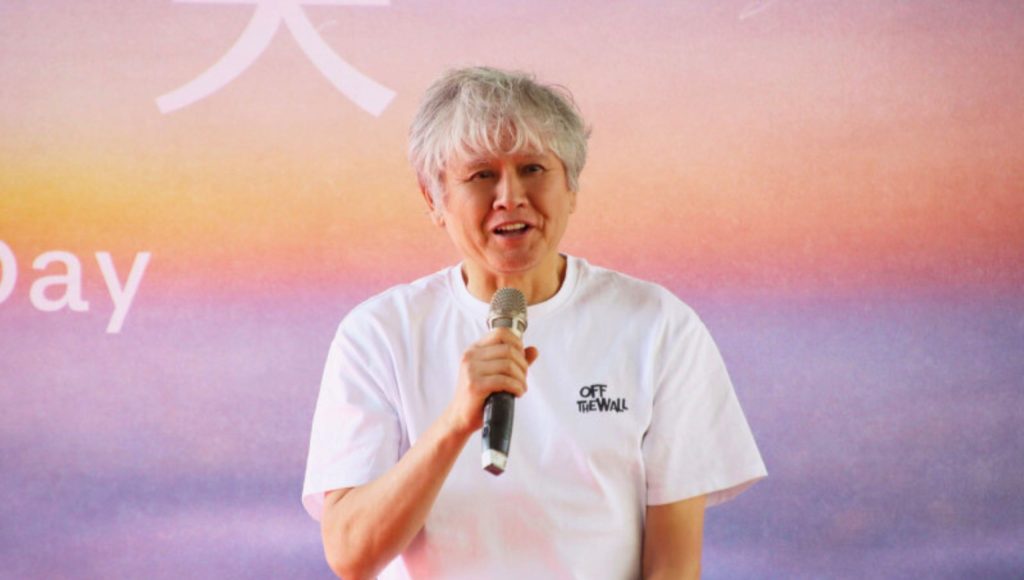 奈良美智先生於開幕典禮上致詞照