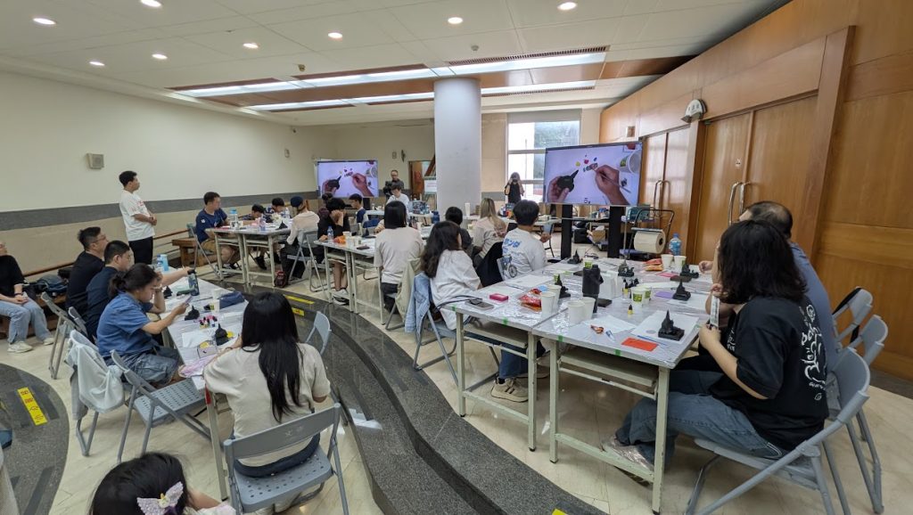 Attentive Participants During the Lecture